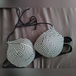 VS PINK Chic Black and White Geometric Bikini Top